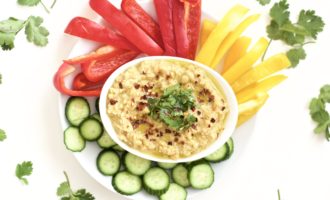 How to Make Homemade Hummus Without a Food Processor