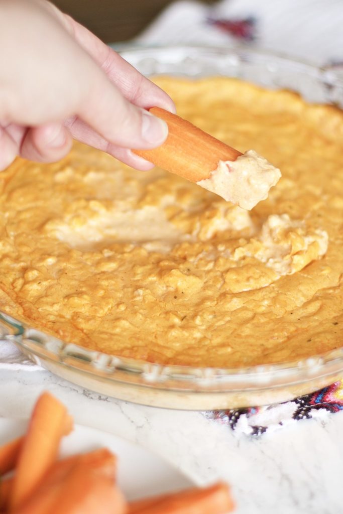 Cheesy Buffalo Chicken Wing Dip (Easy, Gluten-Free)