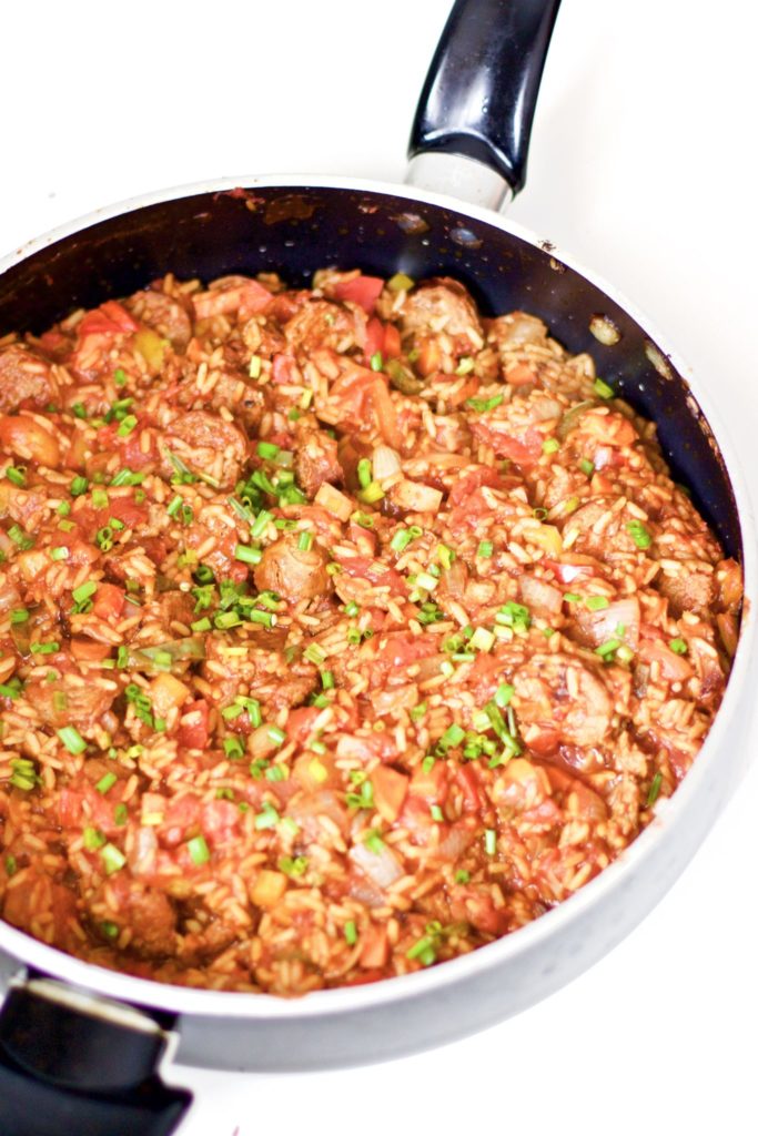 Homemade spicy sausage jambalaya is savoury and mouth watering. An easy and healthy one pot dinner recipe that's perfect for spicy food lovers, easy to cook up and a hearty, wholesome, and gluten-free meal. Family Friendly | Gluten-Free Rice | Main Dish | Dinner Recipe | Southern Dish | Southern Recipes | Cajun | Seasoning | From Scratch | Spicy Sausage | One Pot Meal |