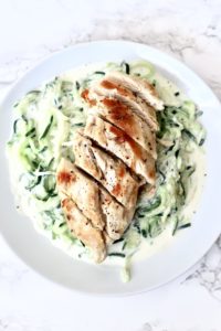 The easiest and healthiest dinner you can make! Zoodles, aka zucchini noodles, are the best dinner alternative to pasta, being keto friendly and low in carbs so you can lose the weight. Keto | Ketogrenic | Sugar Free | Alfredo Sauce | Low Carb | Lose Weight | Weight Loss | Meal Ideas | Healthy Recipe | Gluten-Free Recipes | Lunch | Chicken |