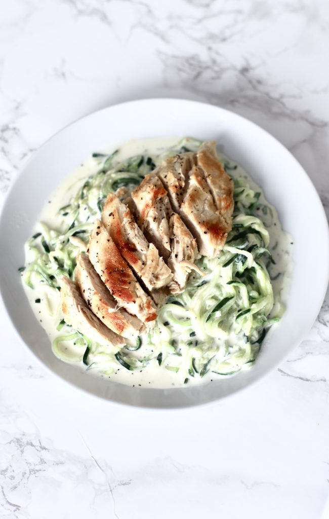 The easiest and healthiest dinner you can make! Zoodles, aka zucchini noodles, are the best dinner alternative to pasta, being keto friendly and low in carbs so you can lose the weight. Keto | Ketogrenic | Sugar Free | Alfredo Sauce | Low Carb | Lose Weight | Weight Loss | Meal Ideas | Healthy Recipe | Gluten-Free Recipes | Lunch | Chicken |