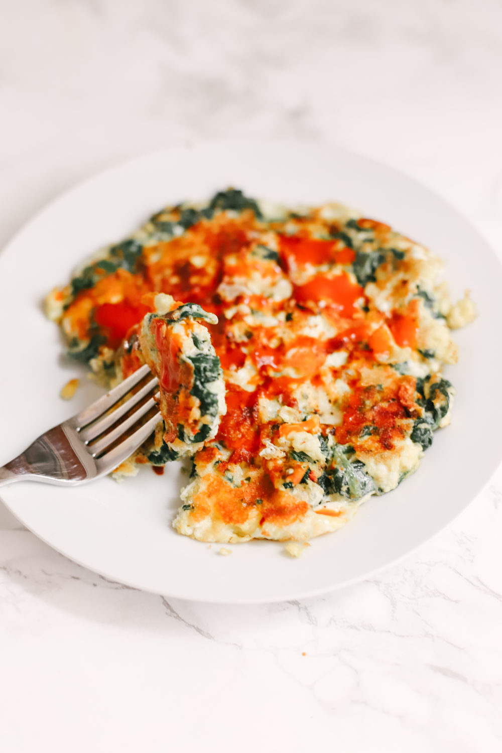 An egg frittata naturally low in carbs and keto friendly. A quick breakfast for every morning or after intermittent fasting, as it will aid in weight loss. Ketogenic | Fried Egg | Omelette | Spinach and Eggs | Spinach and Cheese | Breakfast | Brunch | Gluten-Free | Low carbs | Atkins | Easy | Weight Loss | Burn Fat | Healthy Recipes | Veggies | 
