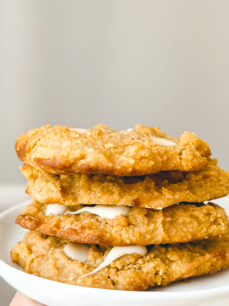 These keto pumpkin snickerdoodles are soft and chewy pumpkin spice cookies! A healthy snack or fall dessert that's gluten-free and low carb. Soft Baked Cookies | Snickerdoodle Cookies | Sugar Free | Grain Free | Ketogenic | Pumpkin Puree | White Chocolate Chips | Fall Recipe | Fall Dessert | Healthy Snacks | Pumpkin Pie Spice | Thanksgiving |