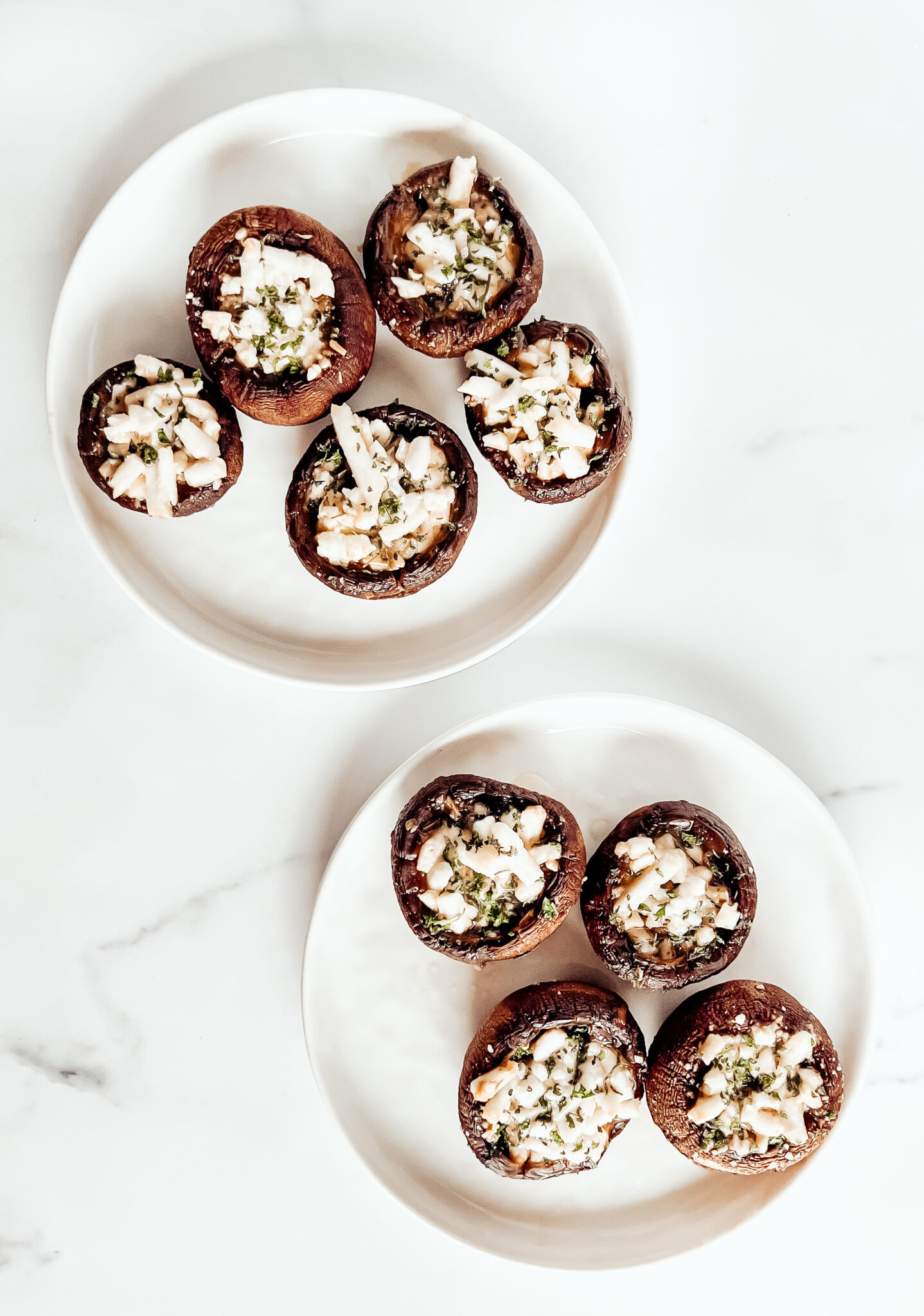 Cremini Stuffed Garlic Butter and Feta Mushrooms made with a delicious homemade garlic butter sauce, and are gluten-free, low carb and keto. Healthy Appetizers | Healthy Side Dishes | Healthy Sides | Easy Recipes | Christmas Appetizer | Holiday Side Dish | Crimini Mushrooms | Cremini Mushrooms | Homemade Garlic Butter Sauce | ketogenic | keto christmas recipe | keto holiday recipe | anti-inflammatory foods