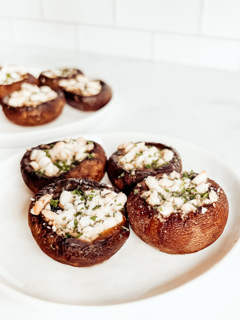Cremini Stuffed Garlic Butter and Feta Mushrooms made with a delicious homemade garlic butter sauce, and are gluten-free, low carb and keto. Healthy Appetizers | Healthy Side Dishes | Healthy Sides | Easy Recipes | Christmas Appetizer | Holiday Side Dish | Crimini Mushrooms | Cremini Mushrooms | Homemade Garlic Butter Sauce | ketogenic | keto christmas recipe | keto holiday recipe | anti-inflammatory foods