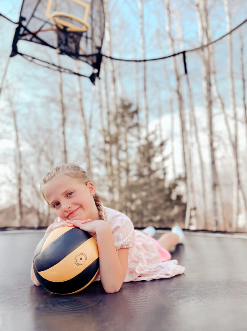 A review of the safest trampoline in the world, Springfree trampolines get kids outdoors, active, and making memories all summer as a family. Family Fun | Outdoors | Activities | Exercise | Backyard Fun | Birthday Parties | Movie Night | Camping | Summertime | Sumer Fun | Children | Motherhood | Parenting | Summer Ideas | Safety | Safest |