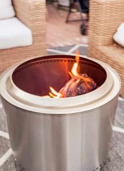 Gift Idea | Christmas Gift | Portable Fire Pit | Family Camping | Backyard Living | Outdoors | Outdoor Living | Glamping | Smokeless Fire Pit | Portable Bonfire | Backyard Deck | Deck Ideas | Deck Inspiration | Deck Styling | Cottage Living | Cozy | Outdoor Activities |