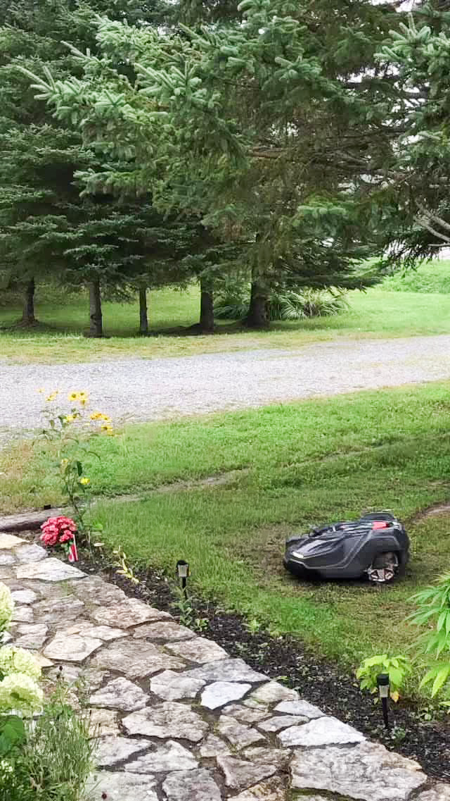 Lawn care | Outdoor Power Tools | Ontario Canada | Husqvarna Automower