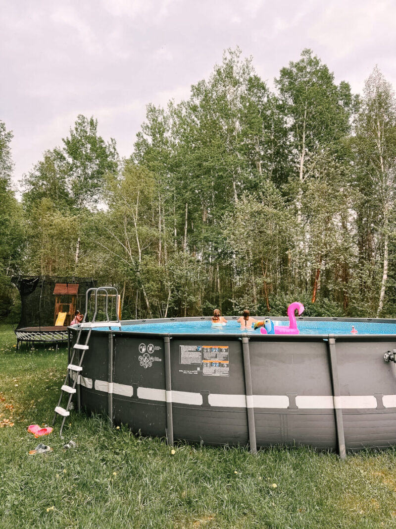 Side profile of the Intex Ultra XTR 24ft above ground pool and frame